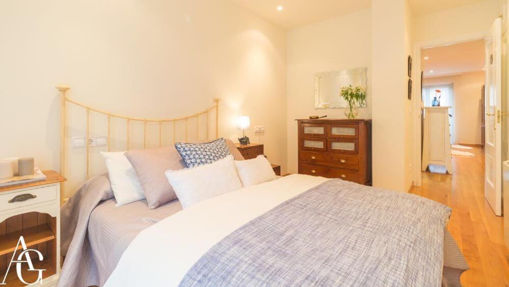 Apartamento Plaza De Espana 里瓦德奥 外观 照片